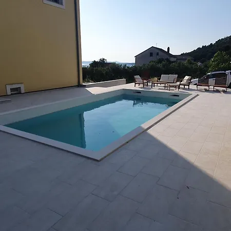 House In With Sea View, Balcony, Air Conditioning,w-lan 571-1