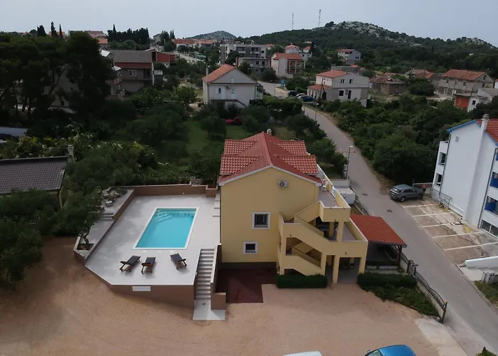 펜션 House In With Sea View, Balcony, Air Conditioning,w-lan 571-1 드라게
